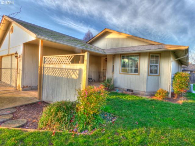 517 55th St, Springfield, OR 97478 photo 1