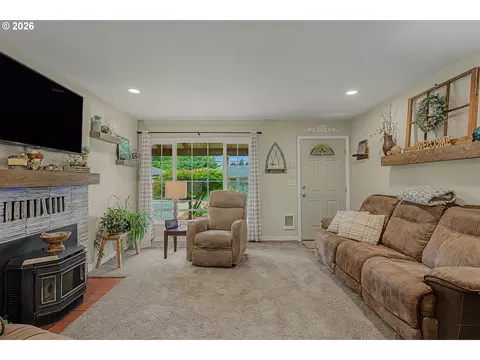 200 SEvelyn Ave, Gresham, OR 97080 photo 9