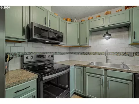 200 SEvelyn Ave, Gresham, OR 97080 photo 16