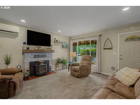 200 SEvelyn Ave, Gresham, OR 97080 photo 8
