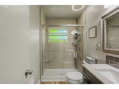 200 SEvelyn Ave, Gresham, OR 97080 photo 18