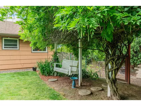 200 SEvelyn Ave, Gresham, OR 97080 photo 35