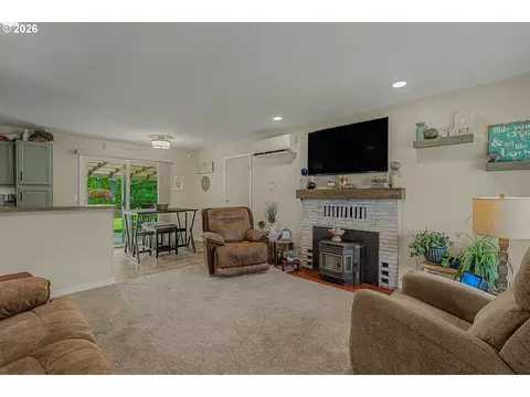 200 SEvelyn Ave, Gresham, OR 97080 photo 6