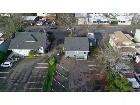 Exterior - 960970 W 7th Ave, Eugene, OR 97402 photo 1 of 1