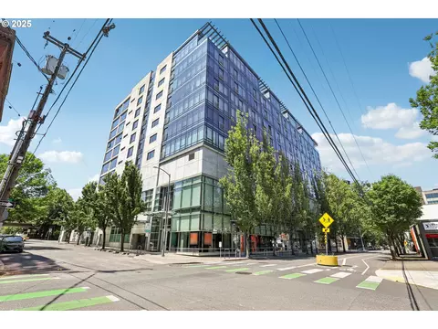 1410 NW Kearney St #717, Portland, OR 97209