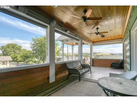 301 NW 9th St, Pendleton, OR 97801 photo 8