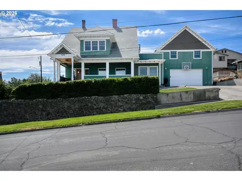 301 NW 9th St, Pendleton, OR 97801 photo 2