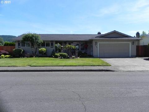 1015 65th St, Springfield, OR 97478 photo 1