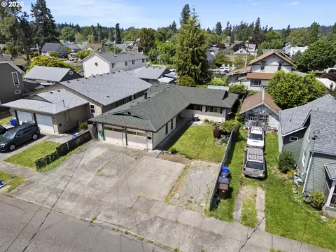 View/Area - 160 W Berkeley St, Gladstone, OR 97027 photo 1 of 7