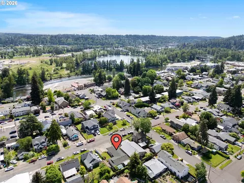 View/Area - 160 W Berkeley St, Gladstone, OR 97027 photo 4 of 7