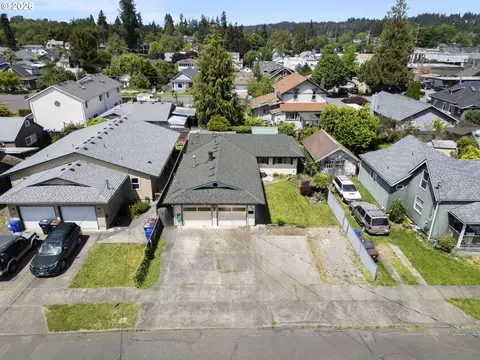 View/Area - 160 W Berkeley St, Gladstone, OR 97027 photo 2 of 7