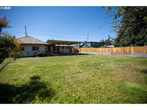 Exterior - 2897 Game Farm Rd, Springfield, OR 97477 photo 3 of 7