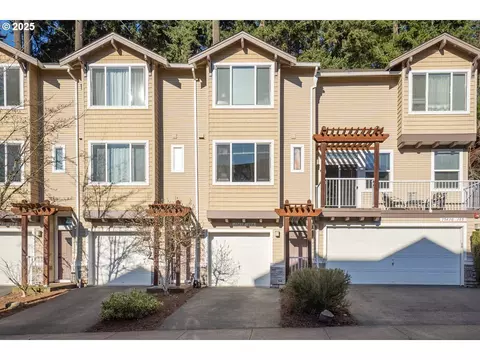 15430 SW Sparrow Loop #104, Beaverton, OR 97007