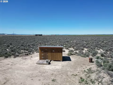 1500 Sams Way Ln, Christmas Valley, OR 97641