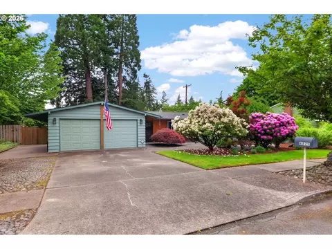 6825 SW Rollingwood Dr, Beaverton, OR 97008