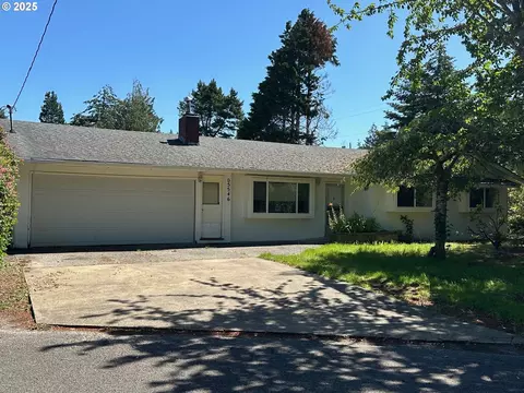 5546 S Shore Dr, Florence, OR 97439