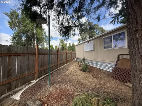 4531 Franklin Blvd #5, Eugene, OR 97403 photo 4