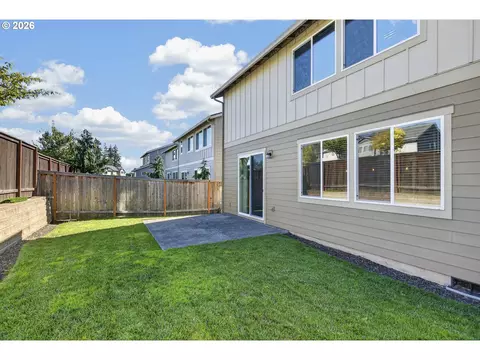 Exterior - 6417 N 87th Ct, Camas, WA 98607 photo 6 of 11