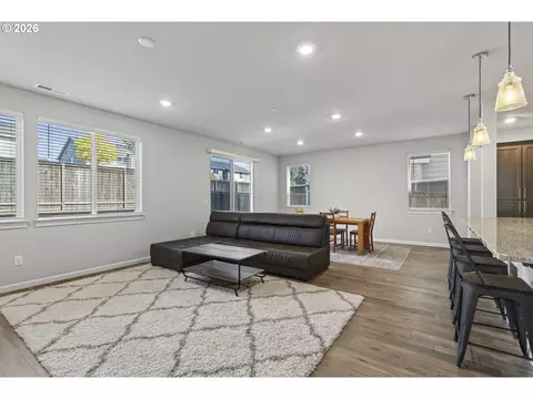 Living - 6417 N 87th Ct, Camas, WA 98607 photo 1 of 3