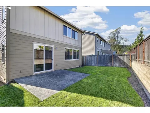 Exterior - 6417 N 87th Ct, Camas, WA 98607 photo 3 of 11