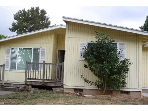 281 Carolyn Dr, Eugene, OR 97401 photo 1