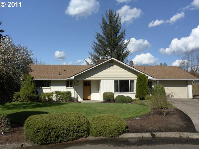 885 Pioneer Ct, Eugene, OR 97401 photo 1