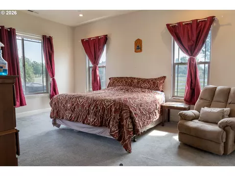 Bedroom - 78639 Tyler Ln, Boardman, OR 97818 photo 1 of 6