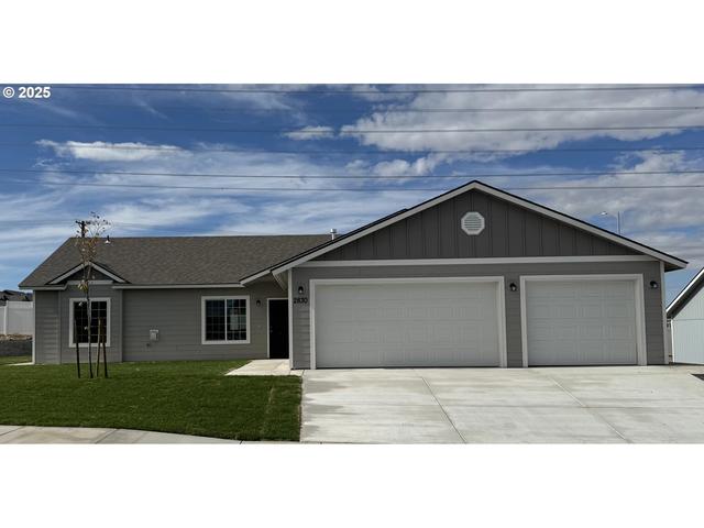 2830 Curlew St, Umatilla, OR 97882