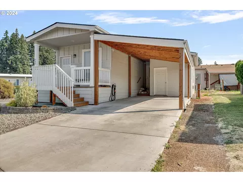 540 SW Liberty Bell Dr, Beaverton, OR 97006