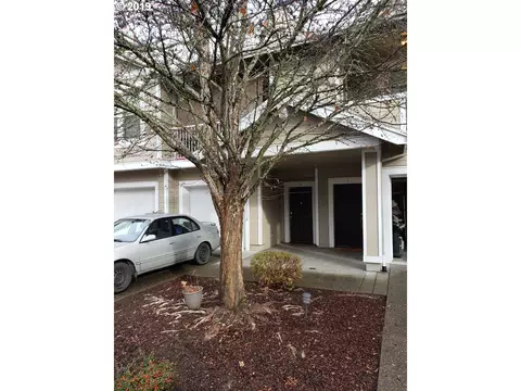 7182 SW Oliver Ter #E, Beaverton, OR 97078