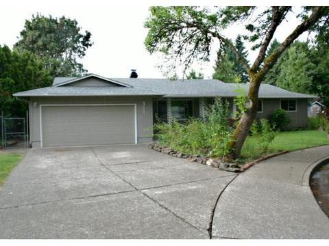 255 S 49th Pl, Springfield, OR 97478 photo 1