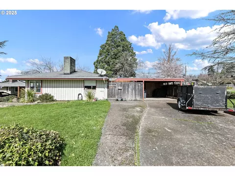 1085 Cannon Ct, Eugene, OR 97405