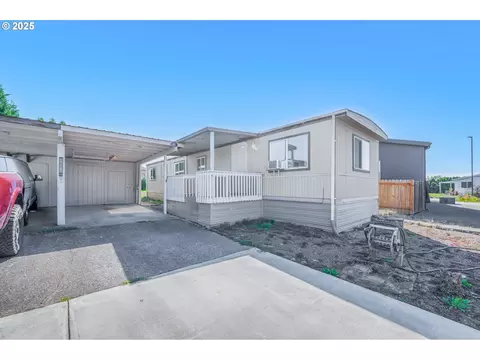 830 N Main St #65, Mount Angel, OR 97362