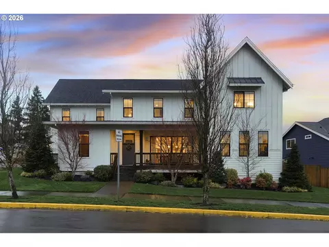 14985 SE Northern Heights Dr, Happy Valley, OR 97086