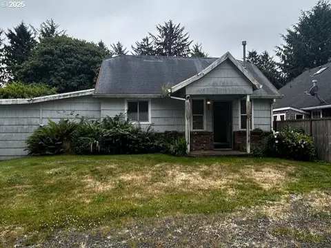 785 A St, Gearhart, OR 97138