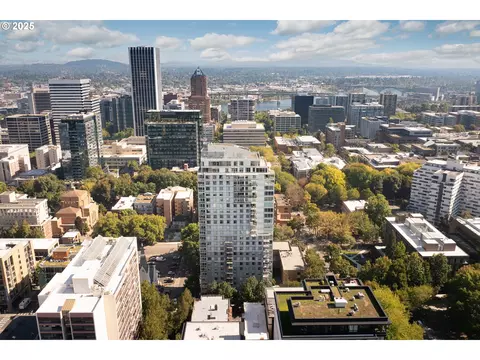 1500 SW 11th Ave #1704, Portland, OR 97201