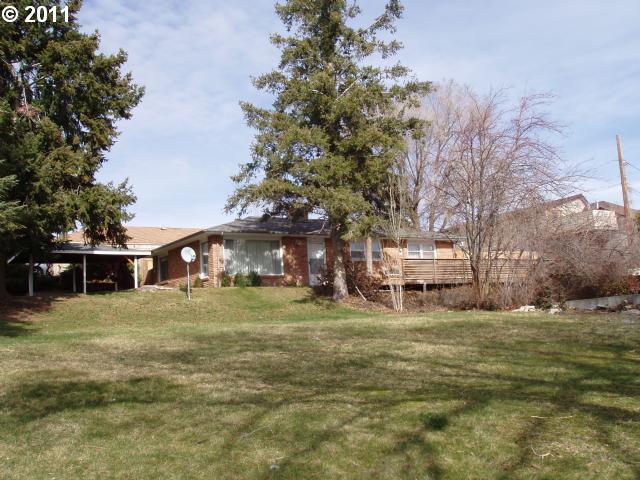 710 NW 5th St, Pendleton, OR 97801 photo 1