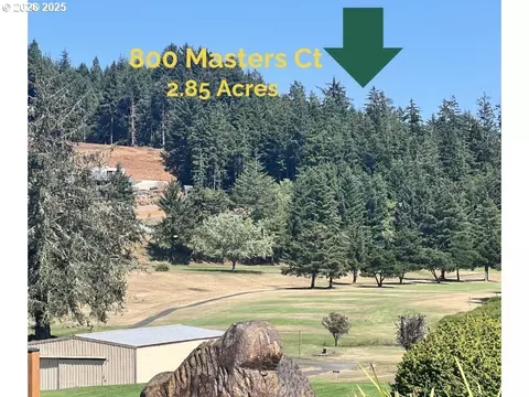 800 Masters Ct, Reedsport, OR 97467