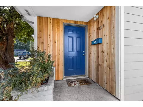 1115 N 4th Ave, Kelso, WA 98626