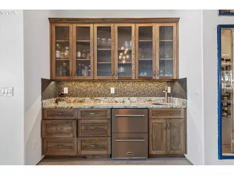 Kitchen - 84227 Sunny Glade Rd, Enterprise, OR 97828 photo 5 of 5