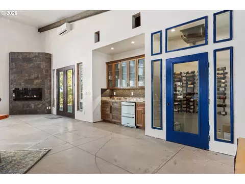 Entry Way - 84227 Sunny Glade Rd, Enterprise, OR 97828 photo 1 of 2