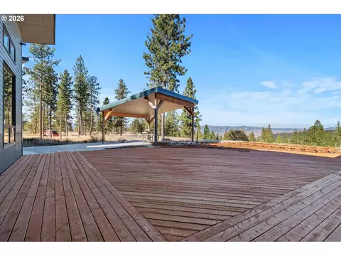 Exterior - 84227 Sunny Glade Rd, Enterprise, OR 97828 photo 3 of 5