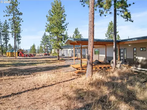 Exterior - 84227 Sunny Glade Rd, Enterprise, OR 97828 photo 4 of 5