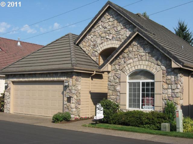 2029 Lake Wind Dr, Eugene, OR 97408 photo 1