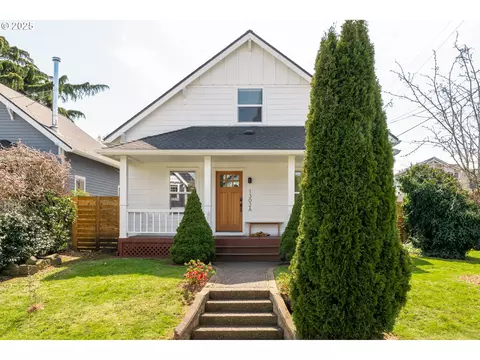 1302 NE Liberty St #A, Portland, OR 97211