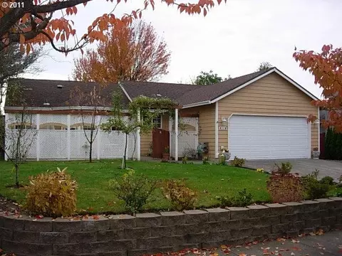 550 SE Vista Ter, Gresham, OR 97080 photo 1