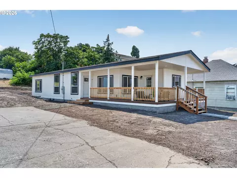 1514 E 10th St, The Dalles, OR 97058