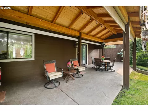 Exterior - 2291 SE Hacienda Ave, Gresham, OR 97080 photo 3 of 8
