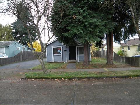 1139 J St, Springfield, OR 97477 photo 1