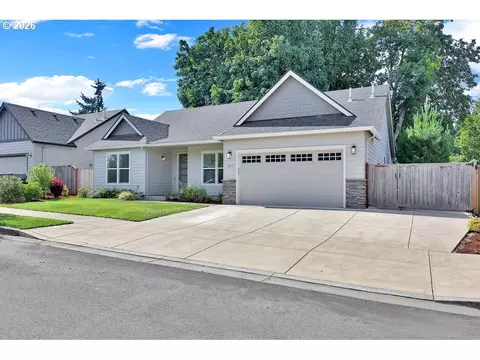 4277 Horace St, Springfield, OR 97478 photo 2